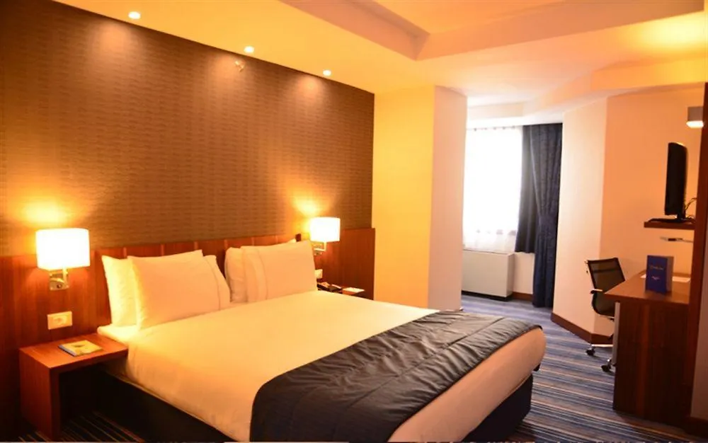 איסטמבול Taxim Express Bosphorus Hotel